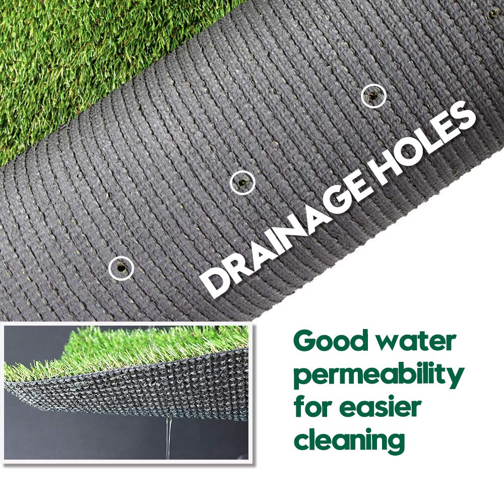 WarmShe WS turf with drainage holes for quick rainwater drainage.