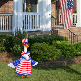 Watayo outdoor goose decoration enhances yard, patio and entryways.