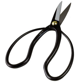 Lightweight 156 g Wazakura bonsai scissors feel balanced during pruning