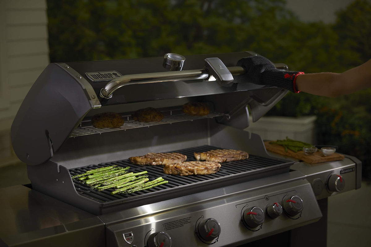 Weber compact setup preserves battery life with motion sensor and switch.
