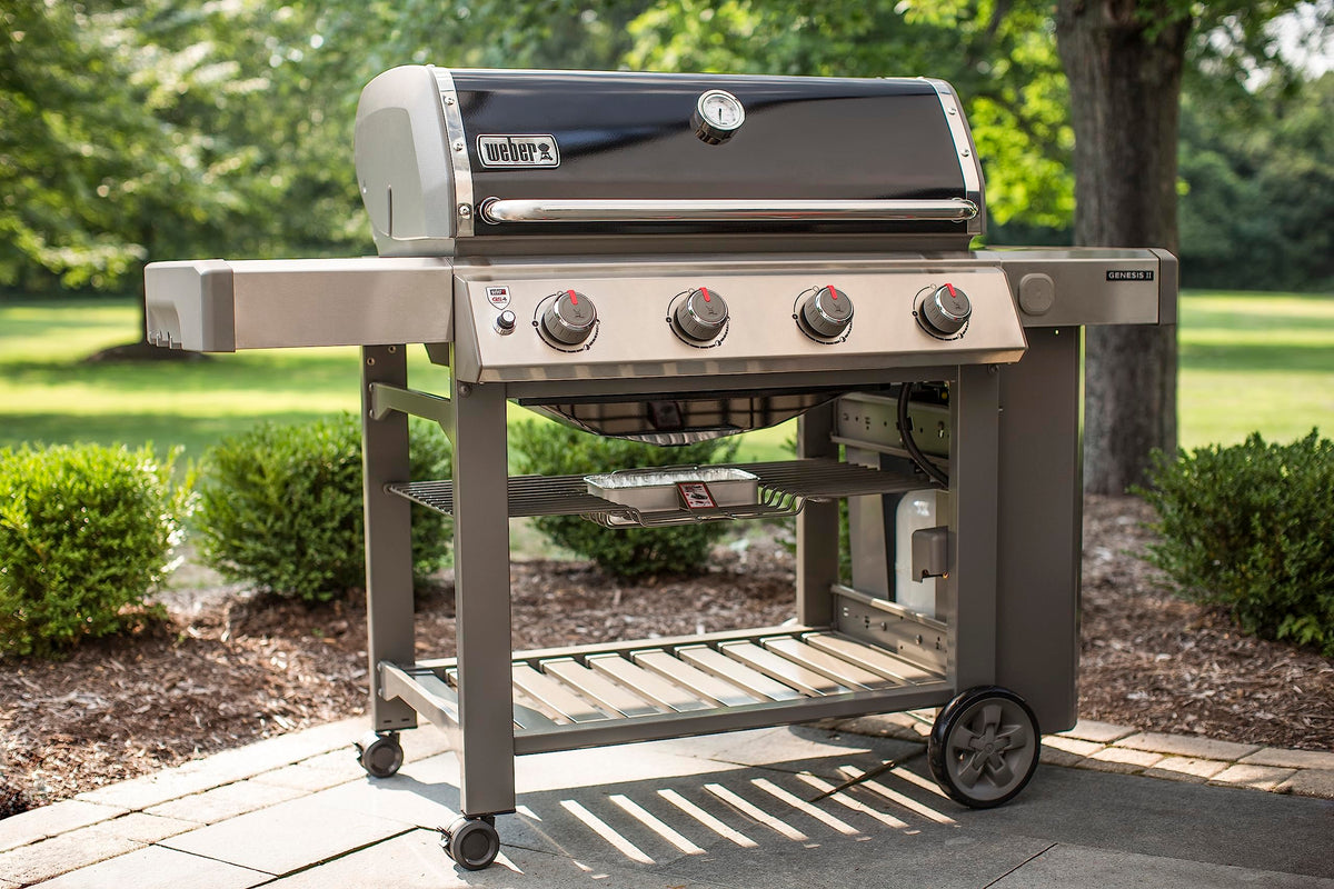 Weber disposable foil pans simplify cleanup after roasting and gravy drippings.