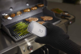 Weber lid-open light activates when the lid opens for precise cooking.