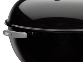 Weber Original Kettle 18-inch ash-cleanup highlights quick cleanup.