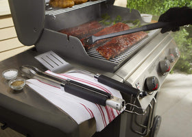 Weber Precision 3-Piece Grilling Tool Set non-slip grip during high-heat grilling