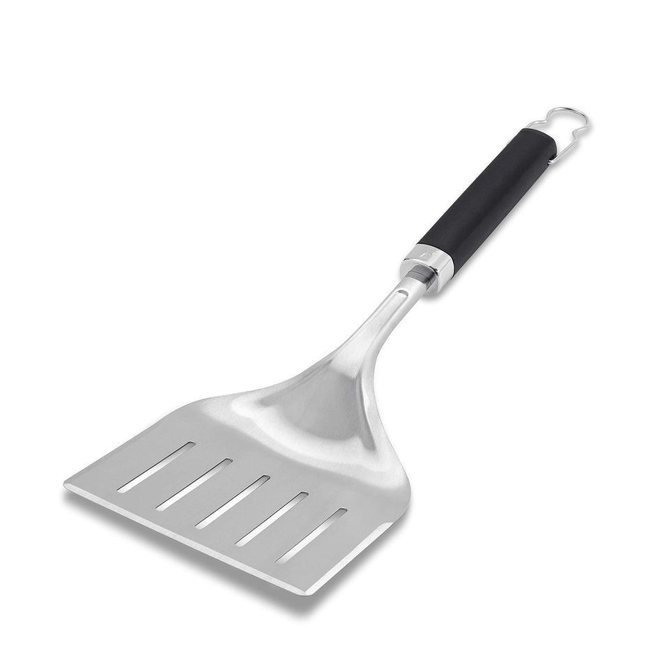 Weber Precision Grill Wide Spatula edge closeup for precise lifting of large cuts