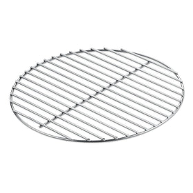 Weber replacement charcoal grate 13.5-inch installed for even heat distribution.