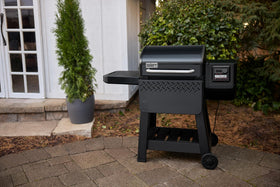 Weber Searwood 600 front table workspace extended for prep
