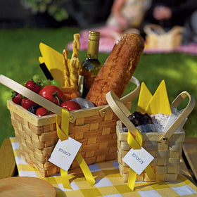 WEDDINGSTAR Decor woven picnic basket large, empty on table, ready for treats and décor.