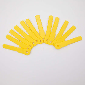 Weed Warrior nylon replacement blades deliver durable performance in tough grass and light brush