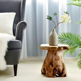 WELLAND live-edge cedar stump stool showing unique grain and rustic charm.