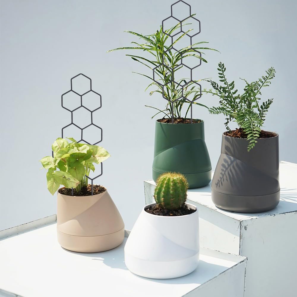 WellSign honeycomb trellis adds decorative growth support for vines.