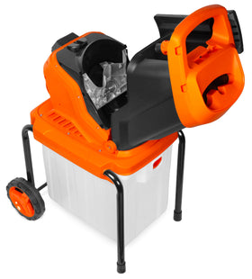 WEN 41130 enclosed housing minimizes noise and dust during shredding.