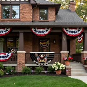 WENWELL patriotic porch display with bold imagery for seasonal decoration.