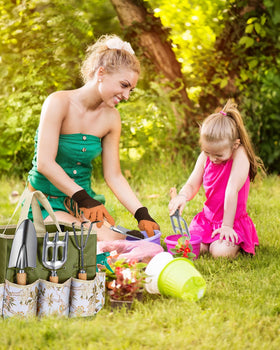 Wevelel ergonomic non-slip wooden handles provide comfortable grip during long gardening sessions.