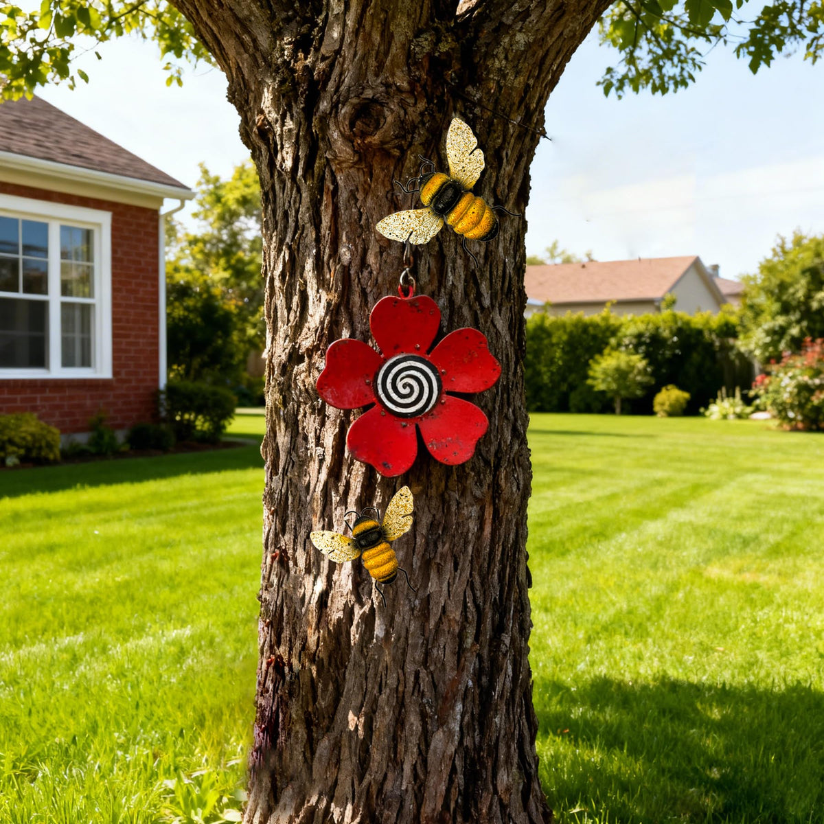 WHBIMGOOO bee decor makes a thoughtful gift for nature lovers.