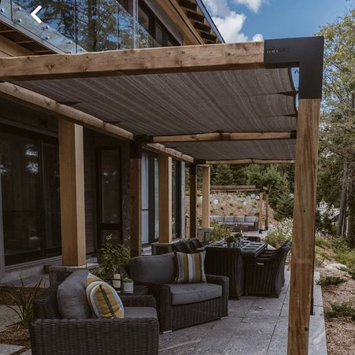 Winemana breathable fabric promotes airflow while maintaining effective shading.