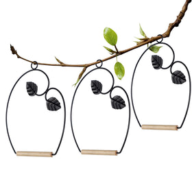 Winemana hummingbird swings leaf-shaped design for natural-looking perches