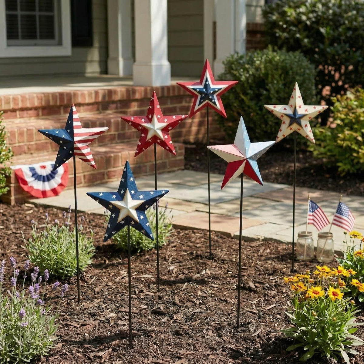 WKHOMEDECO stars line borders for a crisp, coordinated outdoor look.