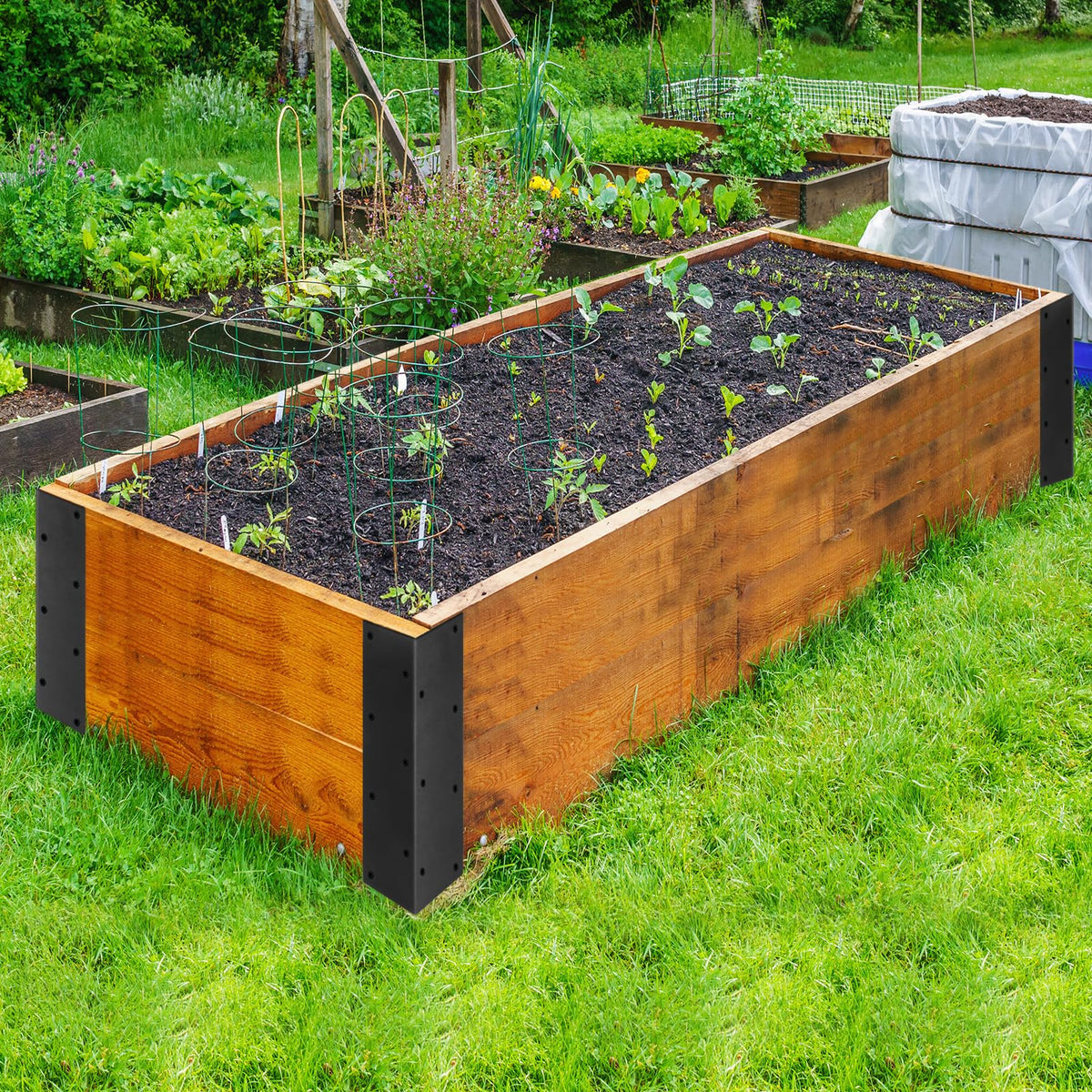 WLLEYAY stackable corner brackets enable taller, flexible garden beds.