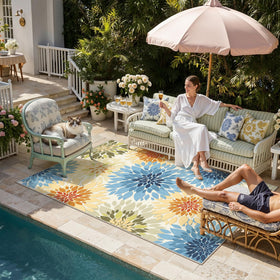 WondRg chenille texture rug provides a soft, comfortable feel outdoors.