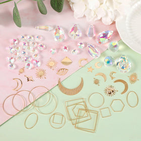 Worgree room decor captures rainbow light refracting beautifully in sunlight.