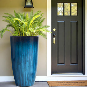 Worth Garden large capacity planter supports big plants and decorative arrangements.