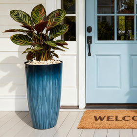 Worth Garden lightweight and durable plastic construction is easy to move.