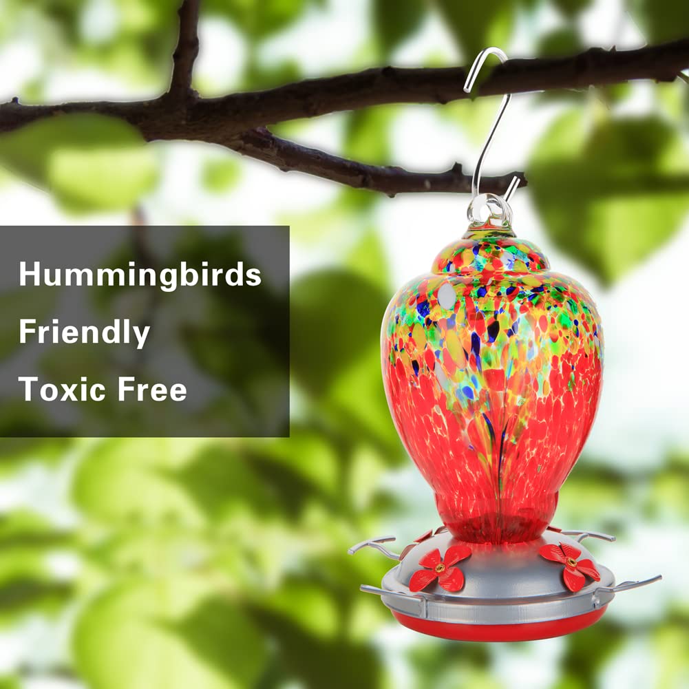 WOSIBO 32 oz capacity feeder reduces refills in busy gardens.