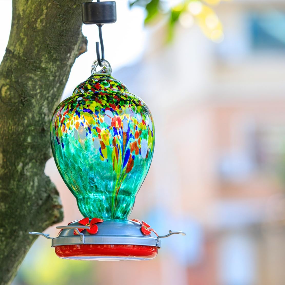 WOSIBO feeder with ant moat protects nectar from ants and pests