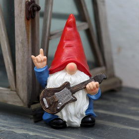 WSHMZYHOME weather-resistant gnome maintains color and character outdoors