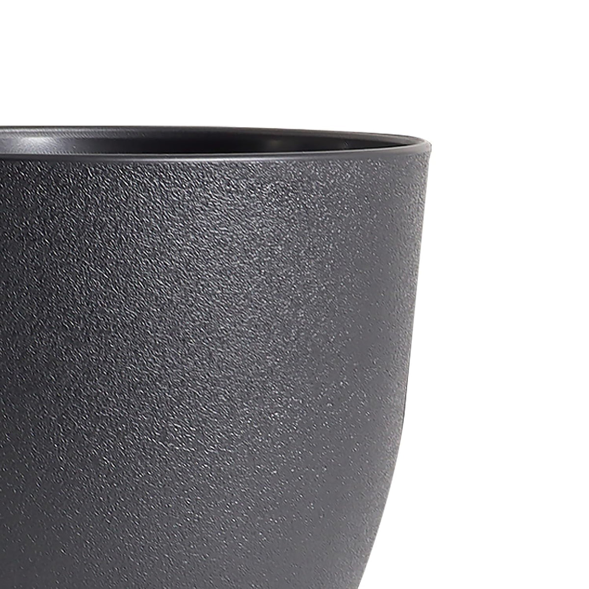 WSMKSZ indoor plant display with black pots on a shelf, ideal for styling.