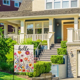 Wyooxoo garden flag welcome banner enhances entry space.