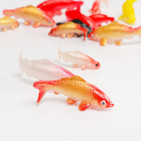 X Hot Popcorn lifelike koi detail enhances craft projects.
