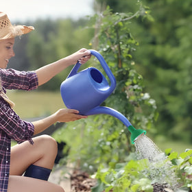 Xanadued garden set showcases lightweight design ideal as a gift
