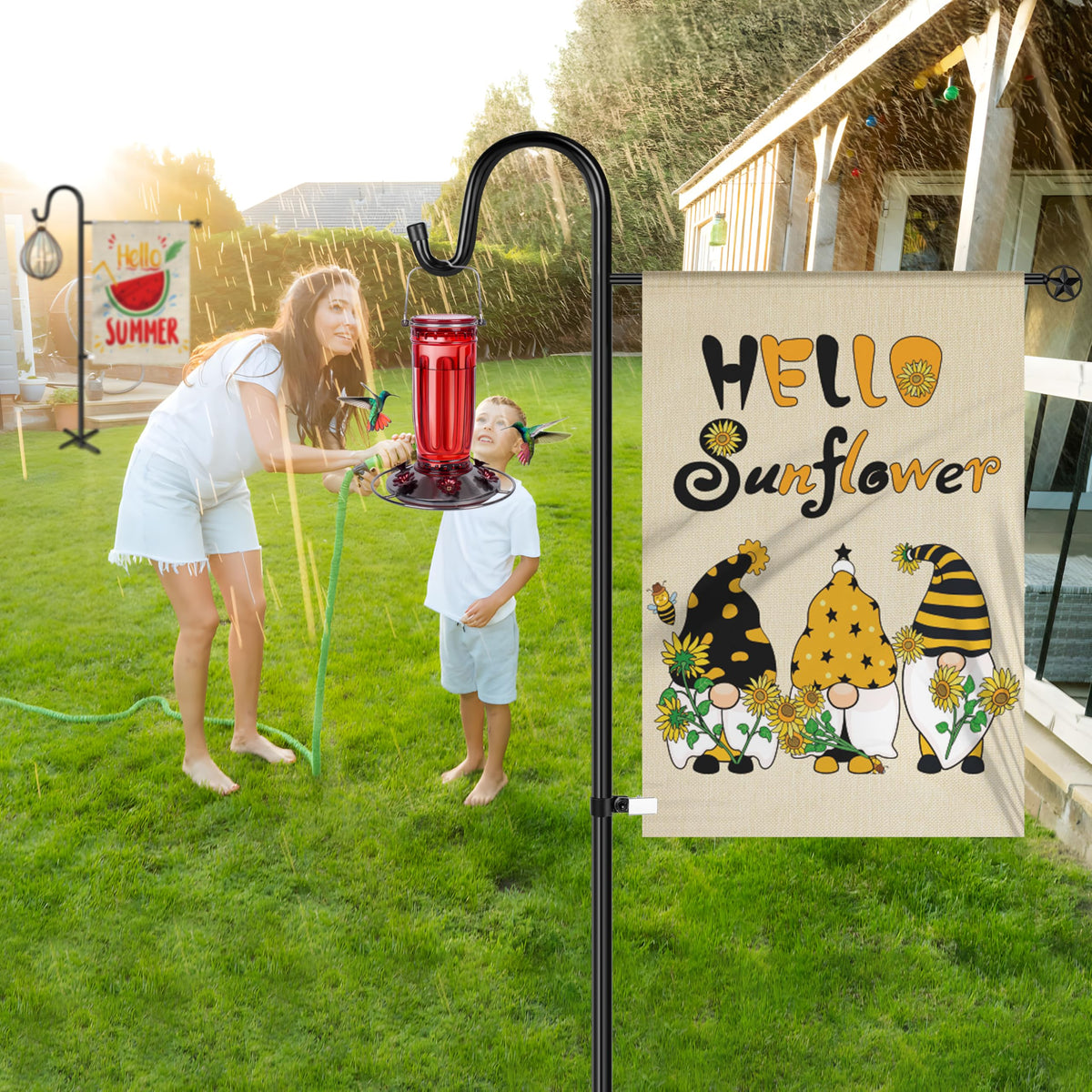 XDW-GIFTS ground stake screws together for simple winter storage