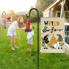 XDW-GIFTS ground stake screws together for simple winter storage