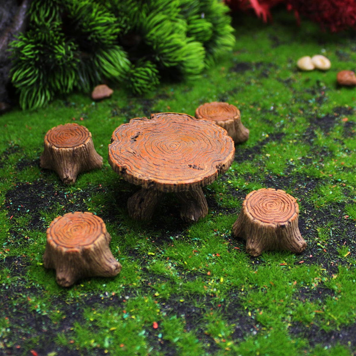 XFGSYXS fairy garden chair-2—versatile seat pair for micro gardens and cake toppers.