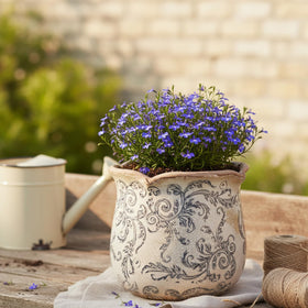 Xiaan Jiaju indoor garden ceramic pot blends durability and classic design