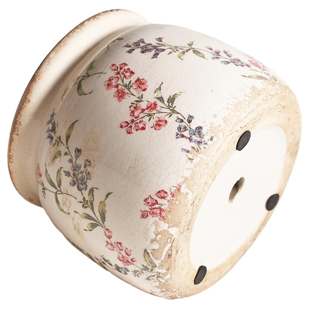 Xiaan Jiaju lavender vase display enhancing French country aesthetic
