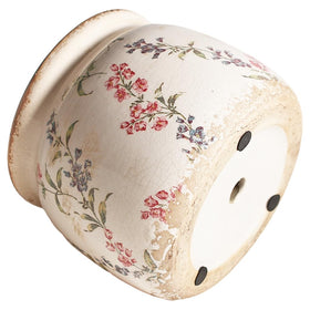 Xiaan Jiaju lavender vase display enhancing French country aesthetic