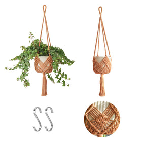 XINBOR Macrame Plant Hanger Caramel: indoor use with strong cotton rope and durable weave.