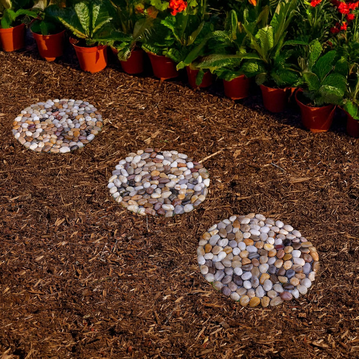 Anti-slip texture improves traction on wet grass and muddy surfaces