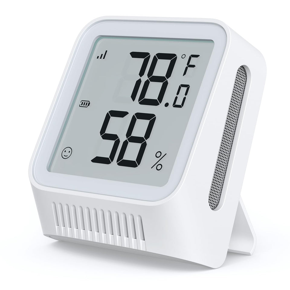X-Sense WiFi thermometer front view shows precise indoor readings for your room