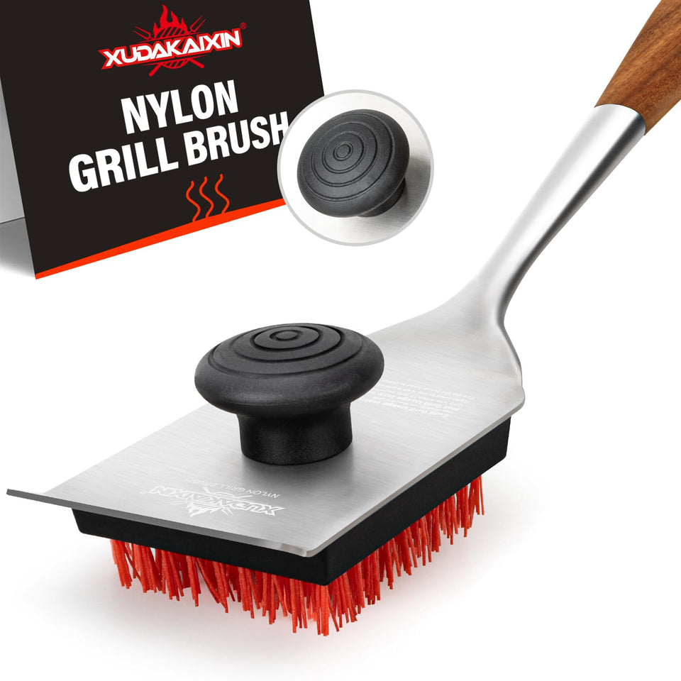 XUDAKAIXIN nylon grill brush, dual grip for precise, safe grate cleaning.