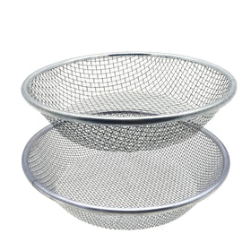 XULIFU 2PCS soil sifter with dual mesh designed for garden beds and 5-gallon buckets.