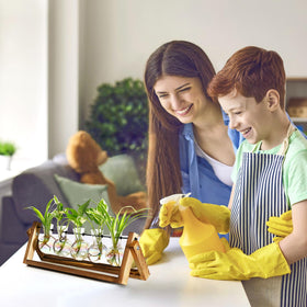 XXXFLOWER table top propagation station for easy plant cuttings and arrangements.