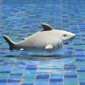 XY-WQ Chlorine Floater suitable for large pools and varied environments.