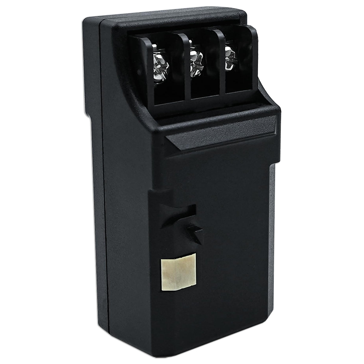 YABUYALI outdoor-durable PCM300 module built to withstand heat and moisture.