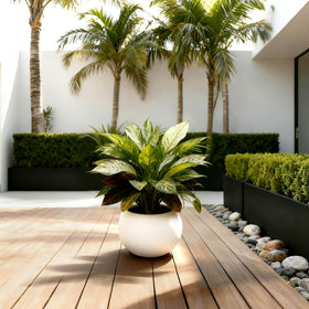Yaghpy weatherproof plant pot designed for long-term outdoor use.