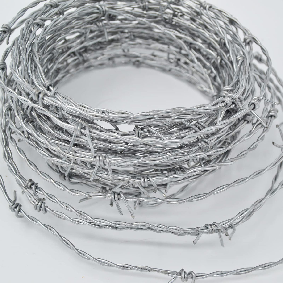 YAGJIA galvanized barbed wire offers rust resistance for outdoor use
